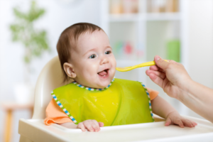 Trẻ dưới 1 tuổi ăn bao nhiêu là đủ