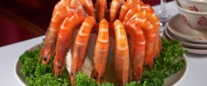 Tôm hấp nước dừa