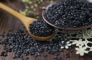 sữa chua nếp cẩm bao nhiêu calo
