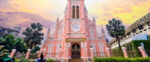 nhà hàng gần nhà thờ tân định quận 1